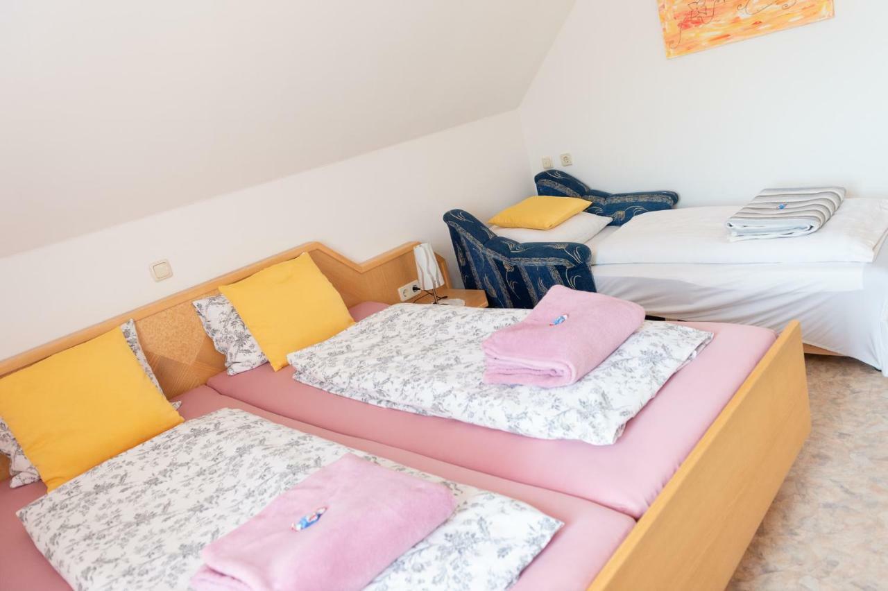 Apartament Gastehaus Nora Stein bei Loipersdof Zewnętrze zdjęcie